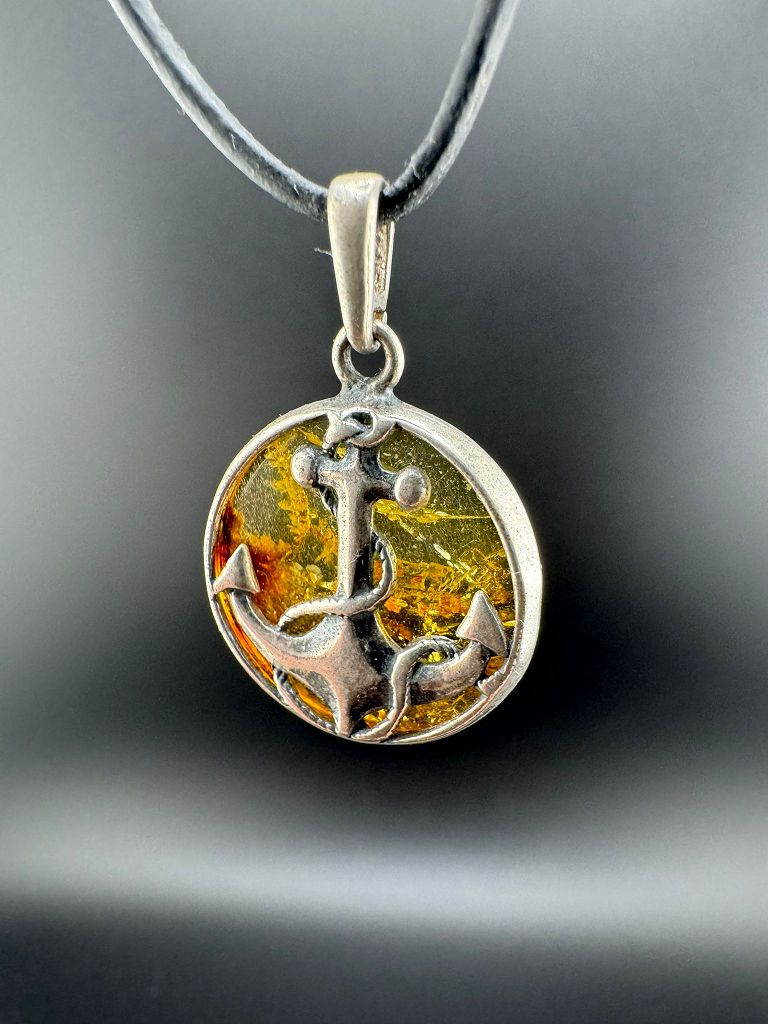 925er Anker auf Bernstein