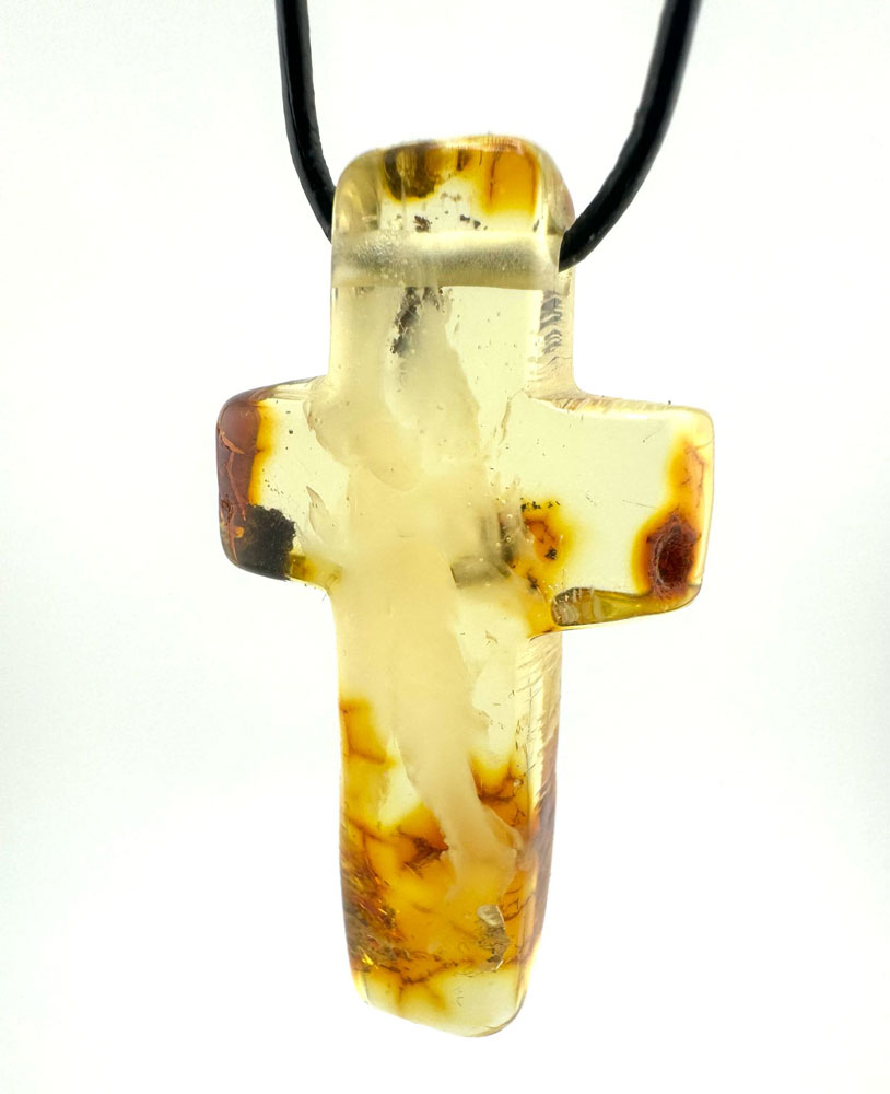 Kräftiges Bernstein Kreuz