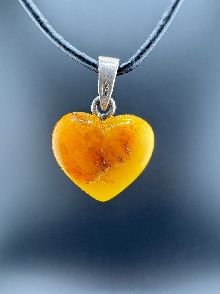 Bernstein-Herz mit 925er Silber